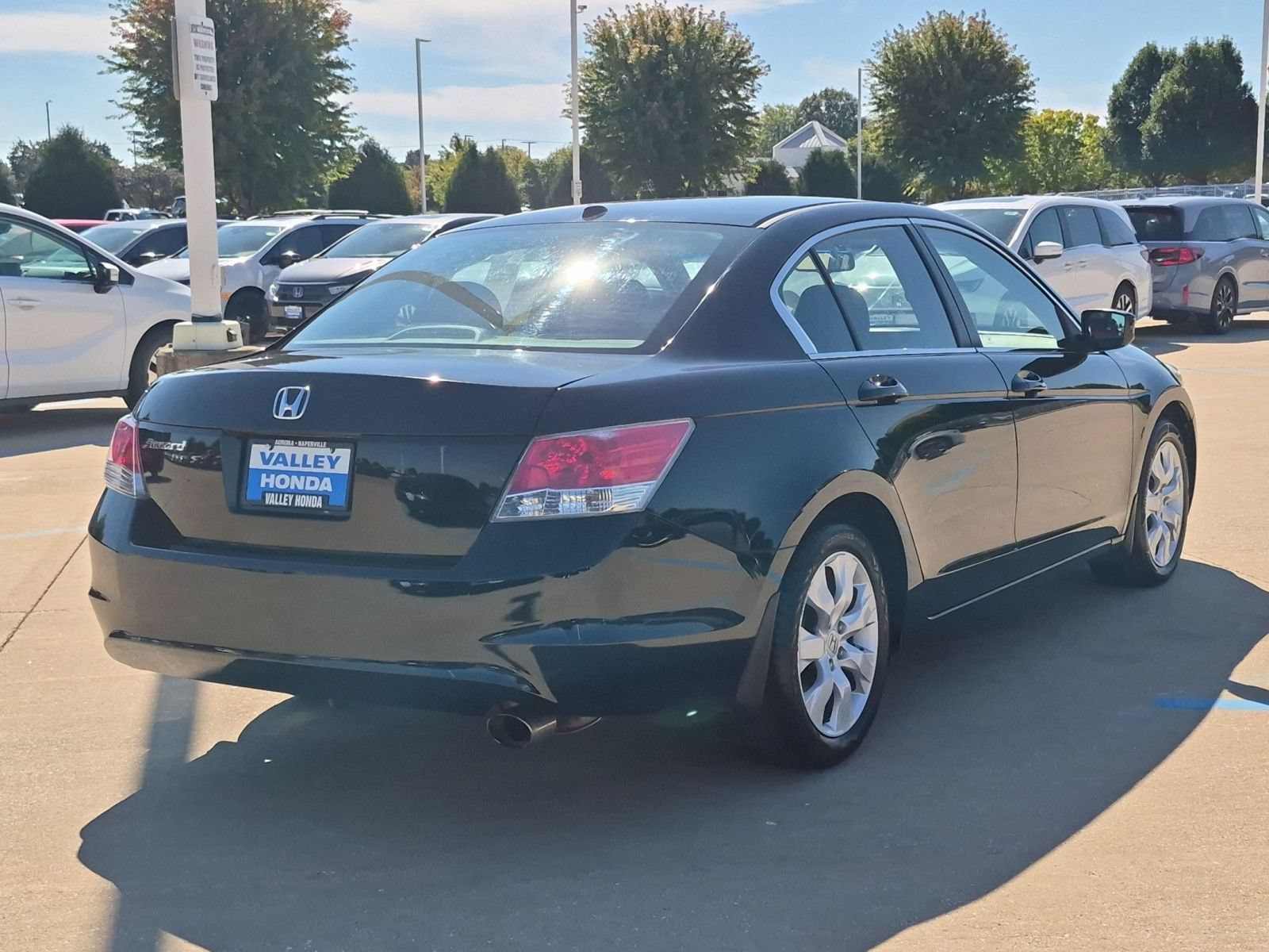 Used 2010 Crystal Black Pearl Honda EX-L Sedan image 6