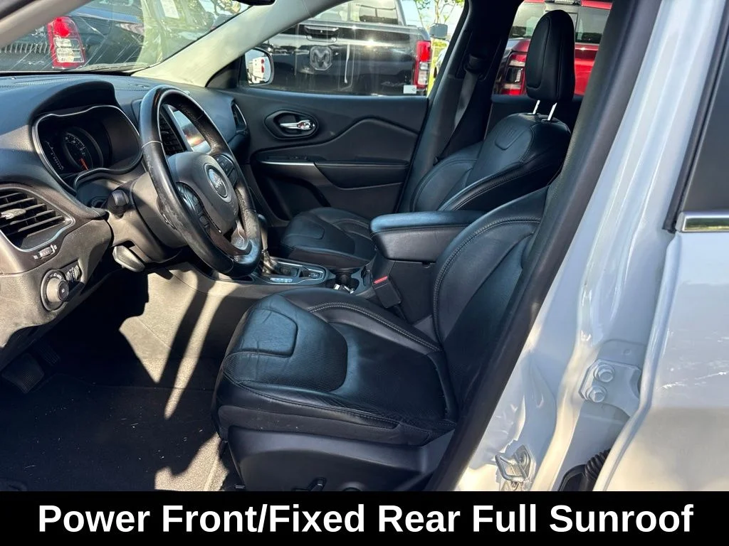 Used 2021 White Jeep Latitude Lux image 8