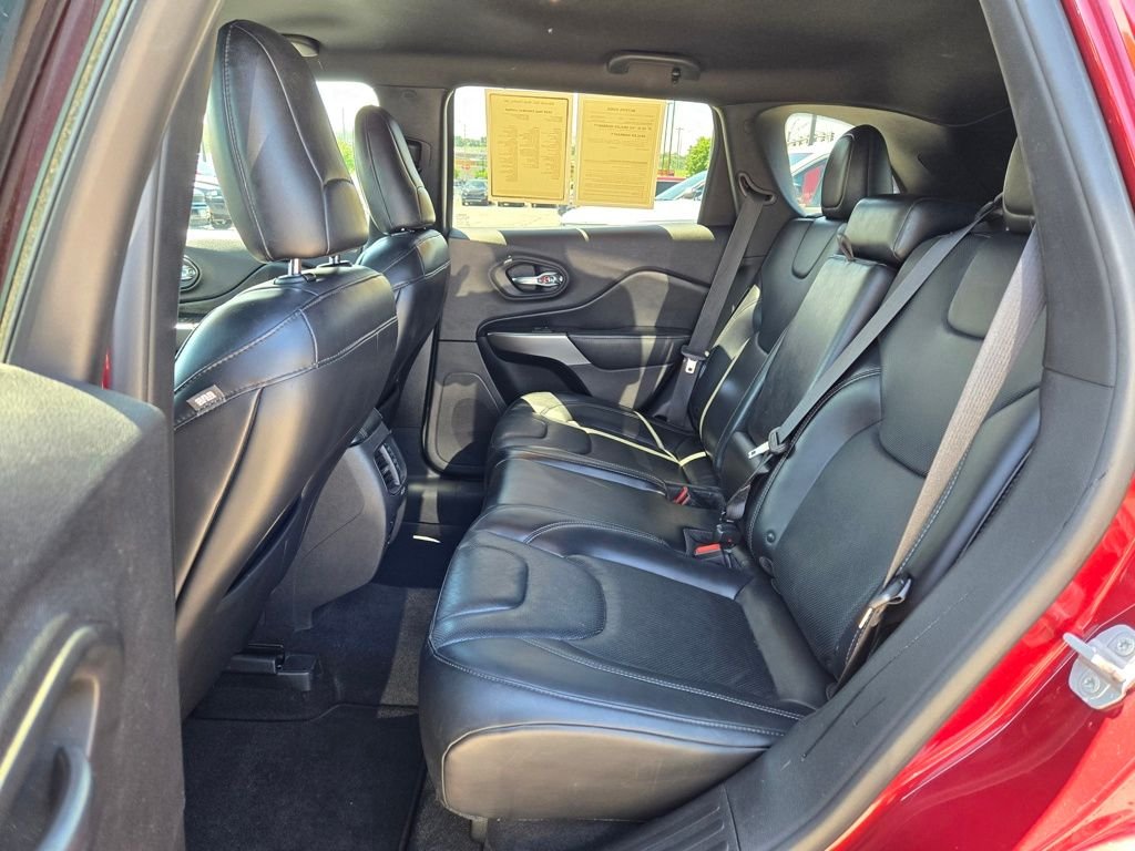 Used 2019 Red Jeep Limited image 31