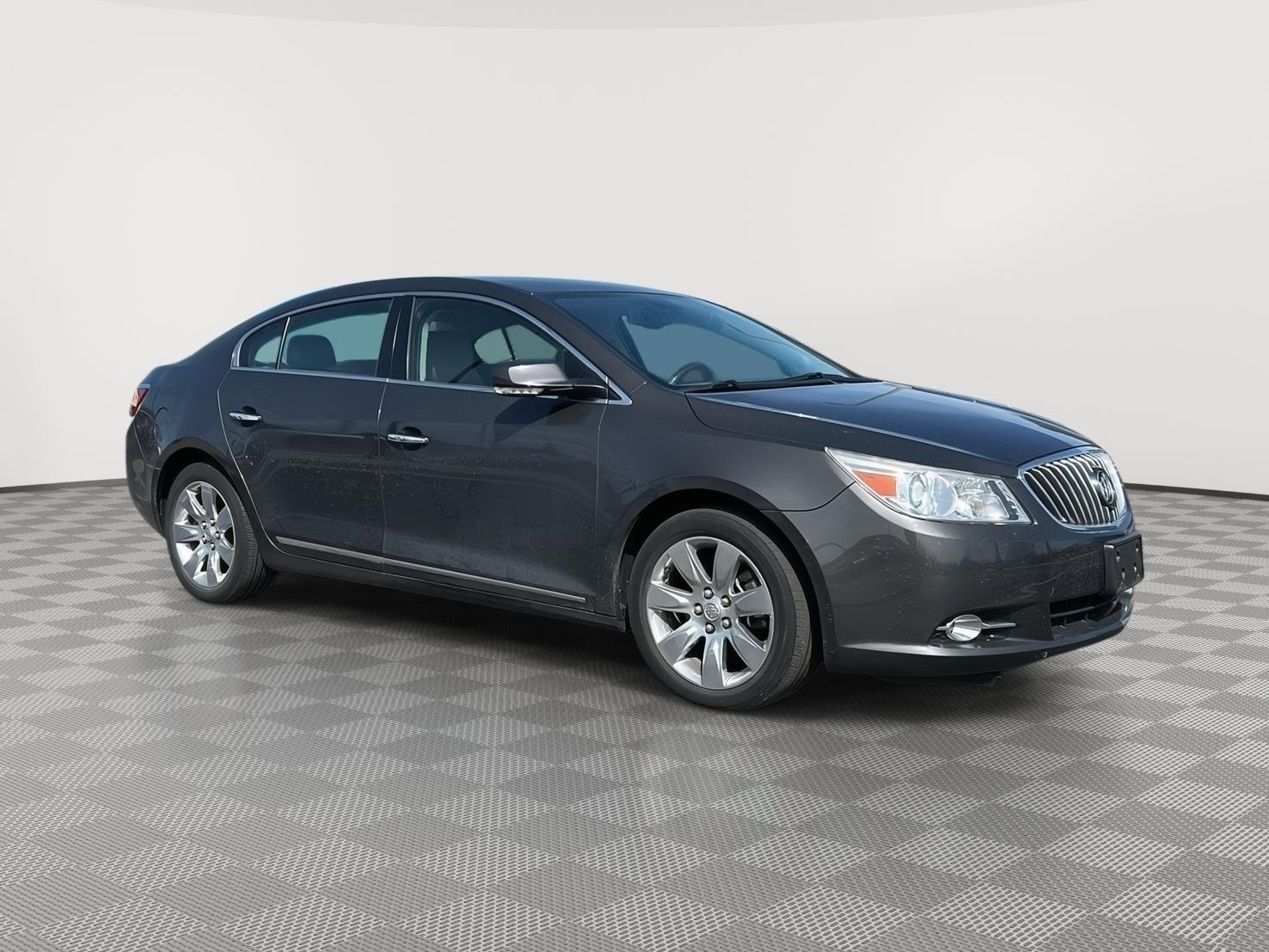 2013 Buick LaCrosse's photo