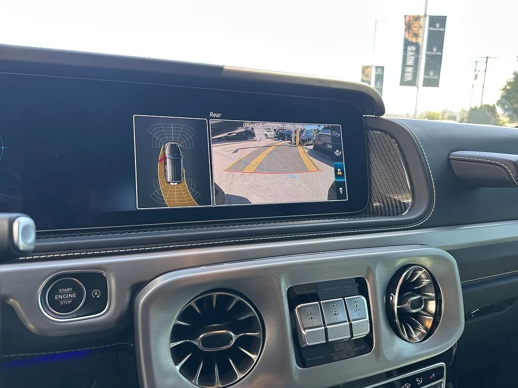 Used 2021 Black Mercedes-Benz G 550 image 13