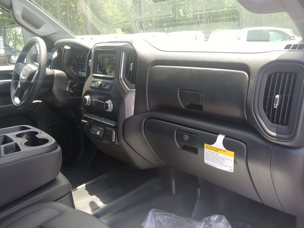 New 2026 Summit White GMC Pro image 27