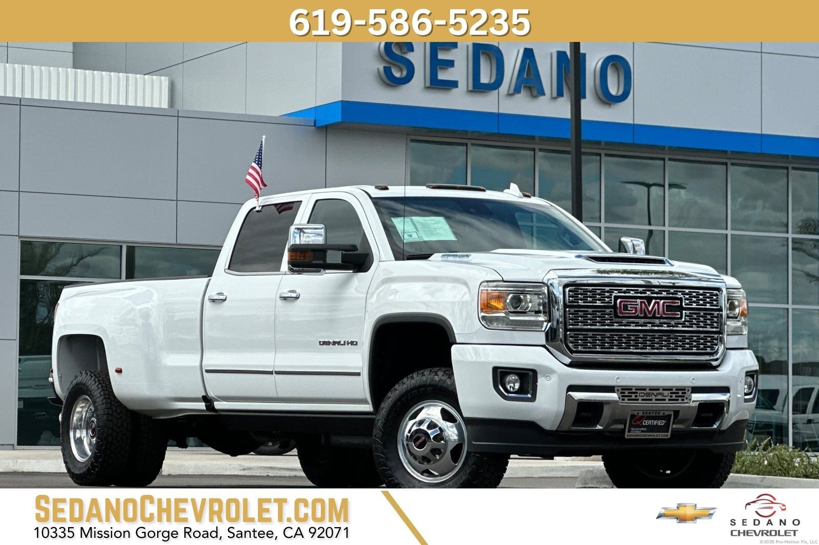 2016 GMC Sierra 4WD Crew Cab Long Box Denali's photo