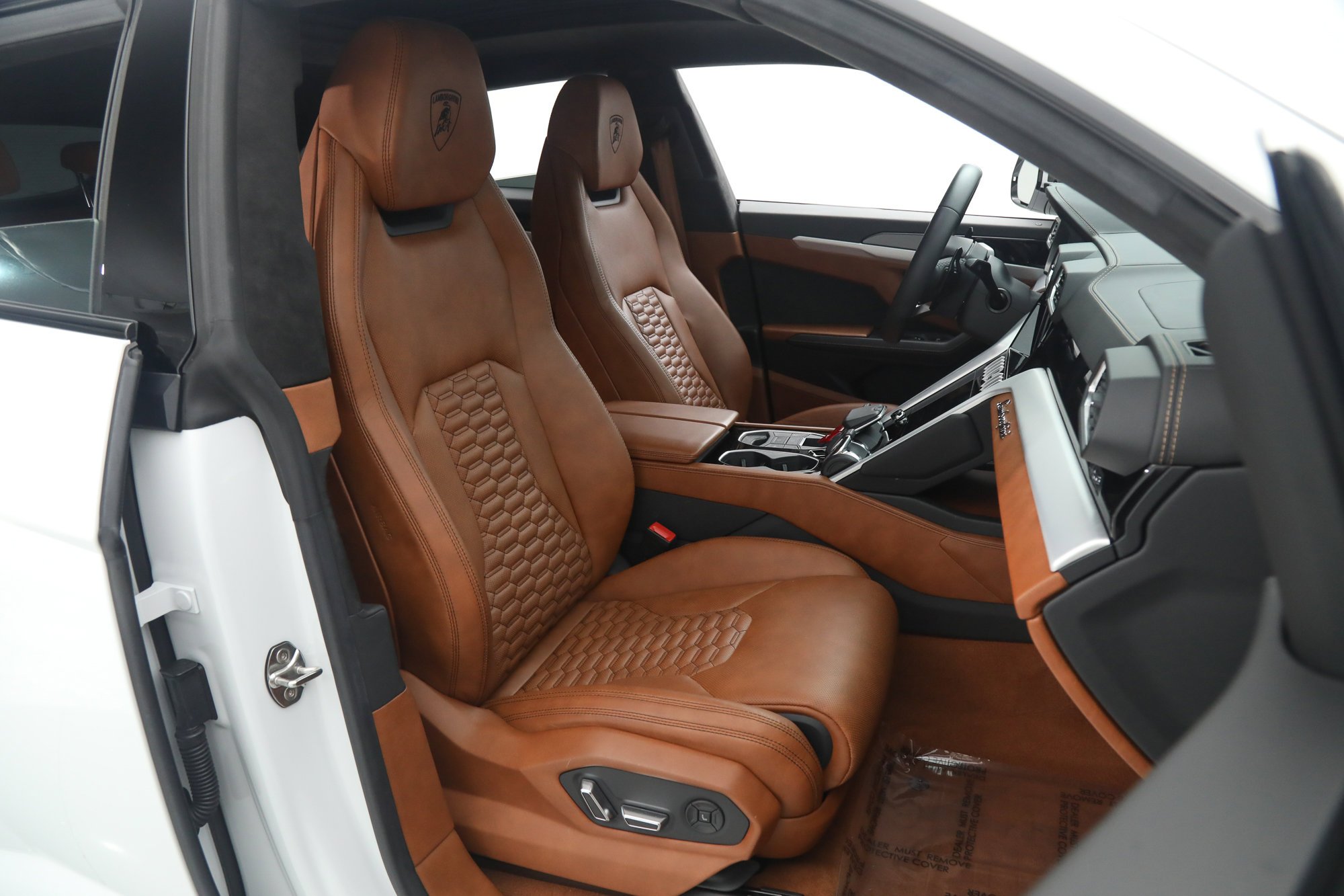 Used 2020 White Lamborghini  image 11