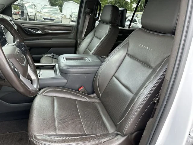 Used 2021 White GMC Denali image 15