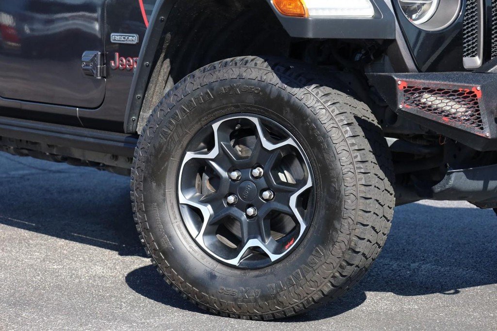 Used 2020 Granite Crystal Metallic Clearcoat Jeep Recon 4x4 image 3