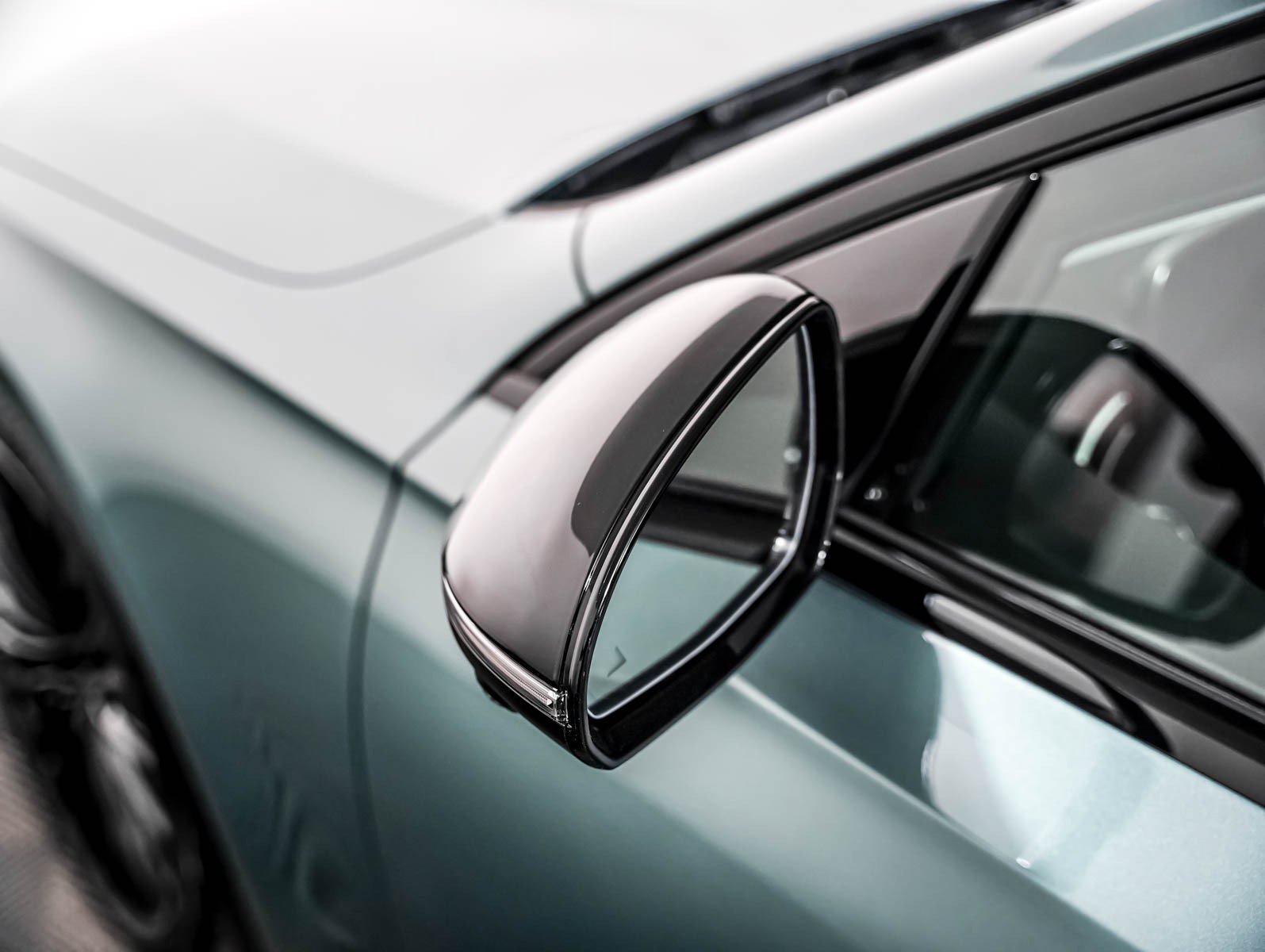 New 2027 Verde Silver Metallic Mercedes-Benz E 350 image 22