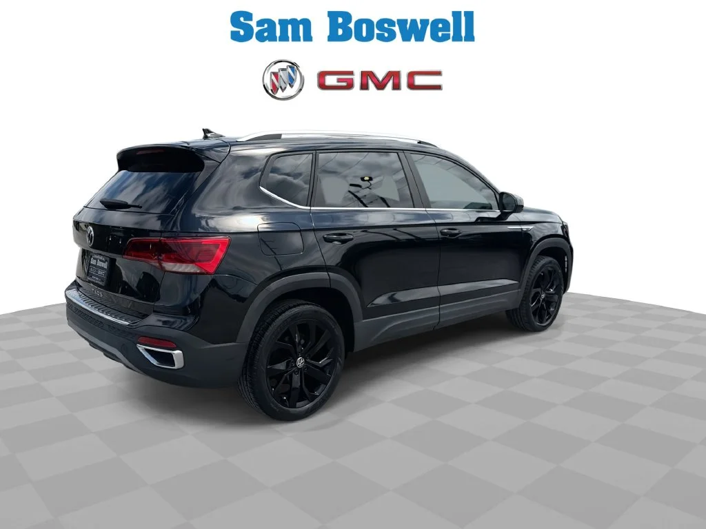 2023 Volkswagen Taos SE - Photo 8