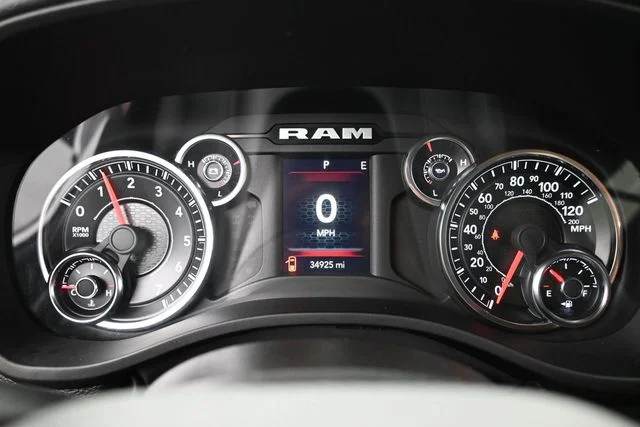 Used 2023 White Ram Big Horn/Lone Star image 20