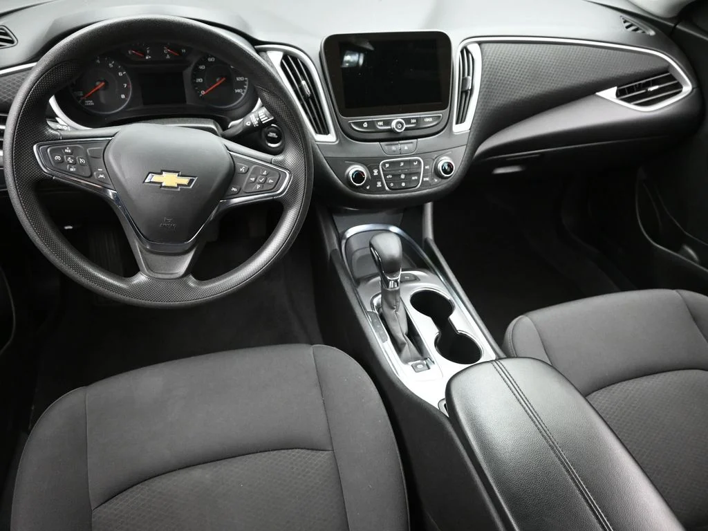 2024 Chevrolet Malibu 1LT - Photo 12