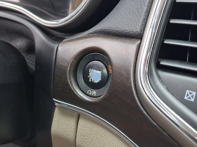 Used 2017 Brown Jeep Limited image 24