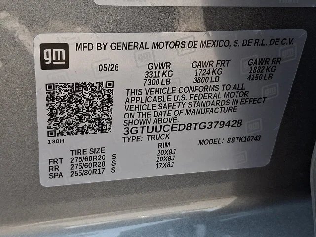 New 2026 Sterling Metallic GMC Elevation image 21