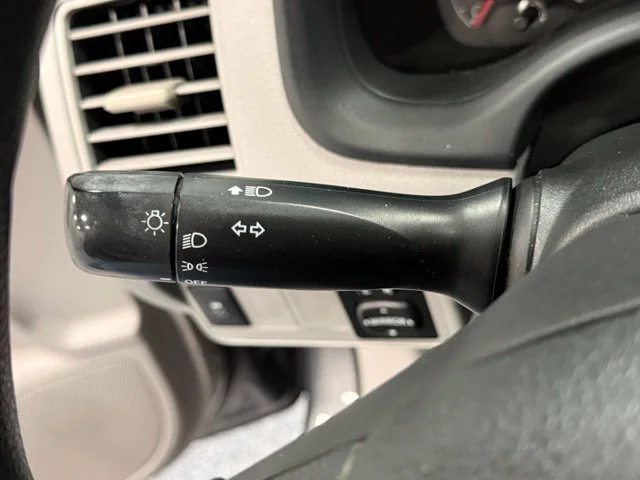 Used 2013 Gray Toyota L image 16