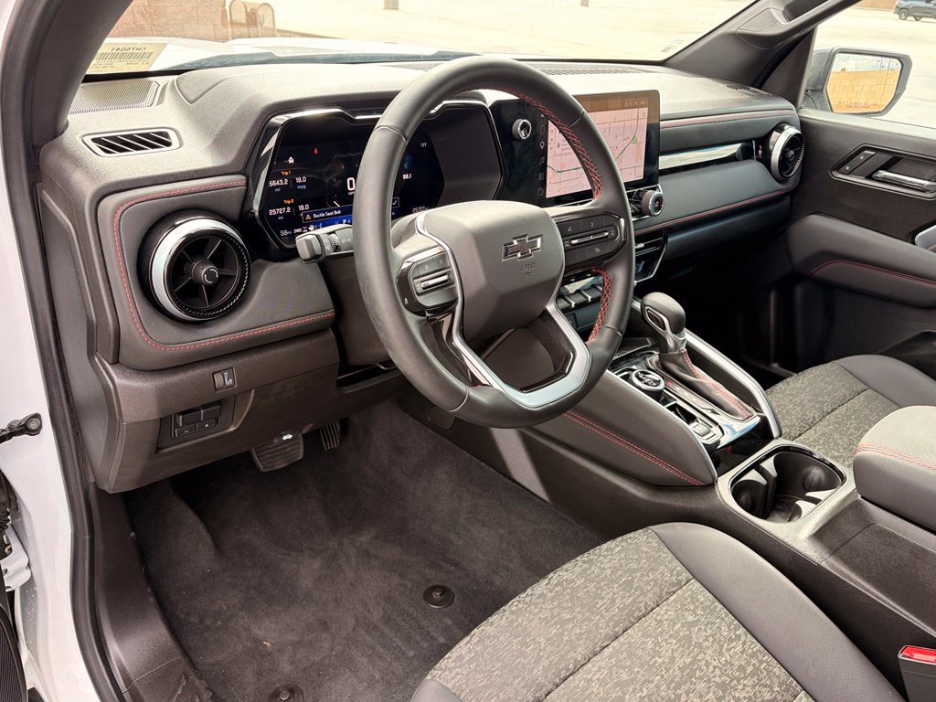 Used 2025 White Chevrolet Z71 image 12