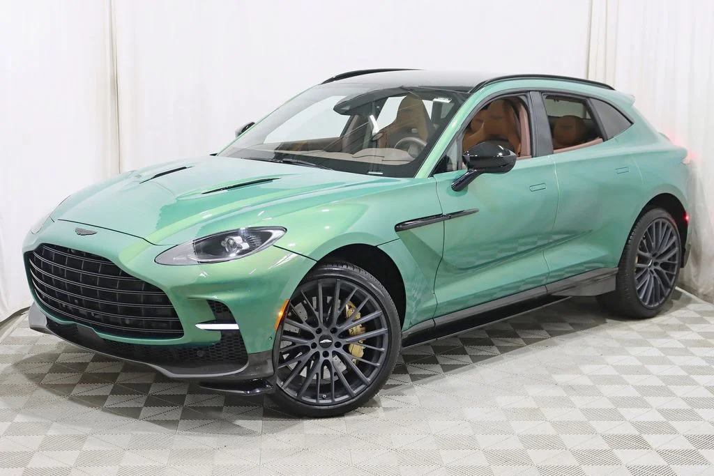 2023 Aston Martin DBX 707