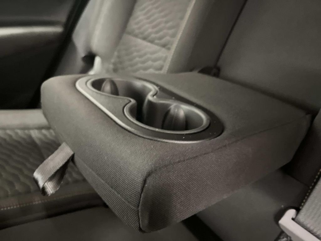 2021 Chevrolet Equinox LT - Photo 16