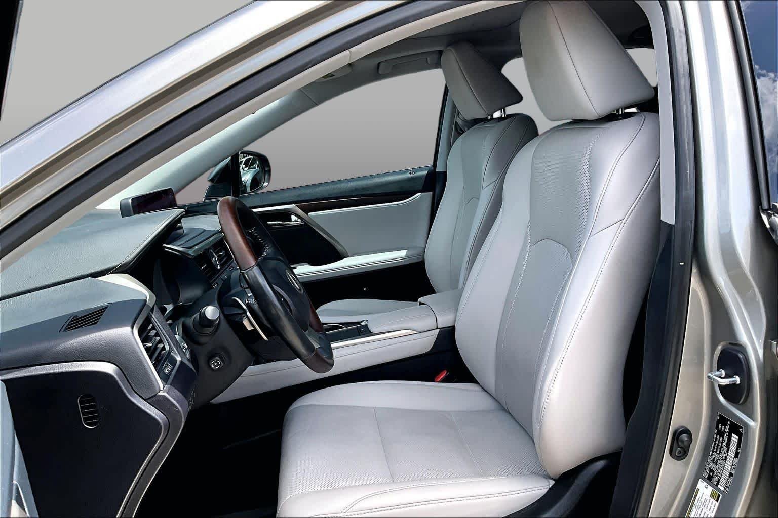 Certified Used 2020 Atomic Silver Lexus  image 8