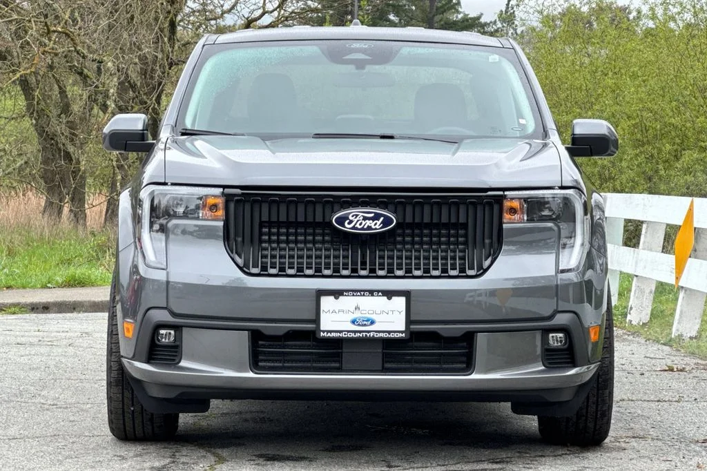 New 2026 Gray Metallic Ford Lobo™ image 9
