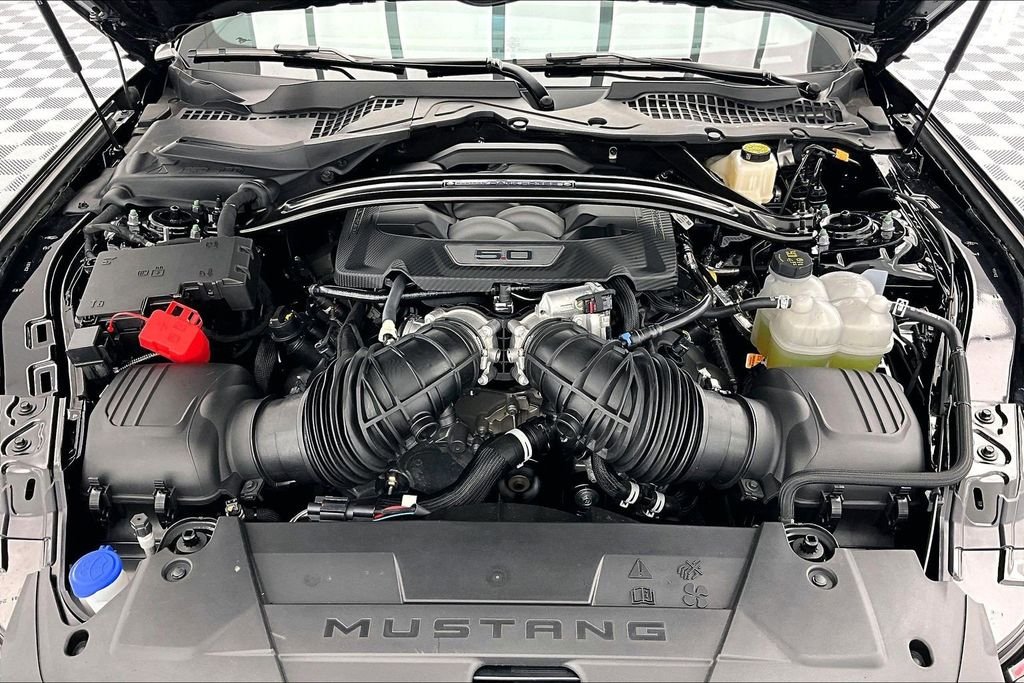 2025 Ford Mustang Dark Horse - Photo 12