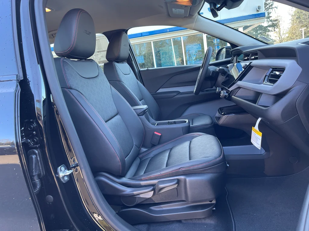 2027 Chevrolet Bolt RS - Photo 28