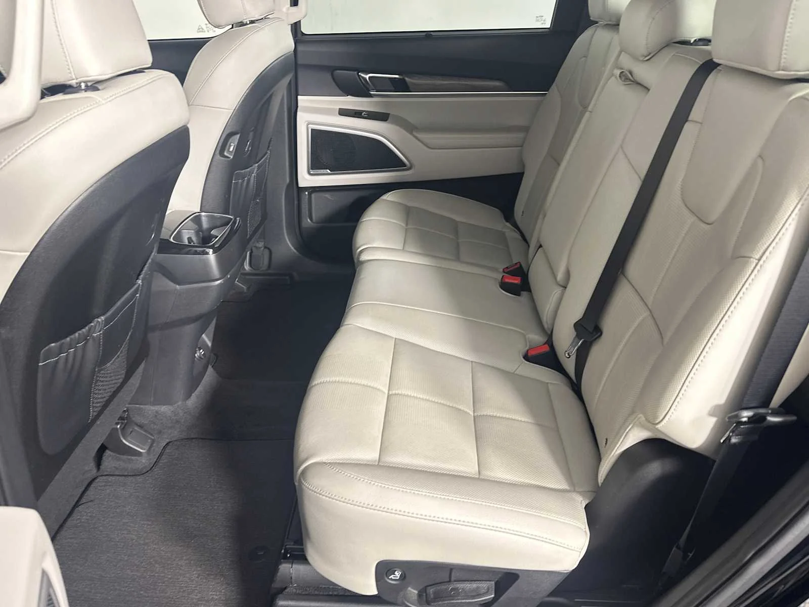 Certified Used 2020 Ebony Black Kia EX image 23