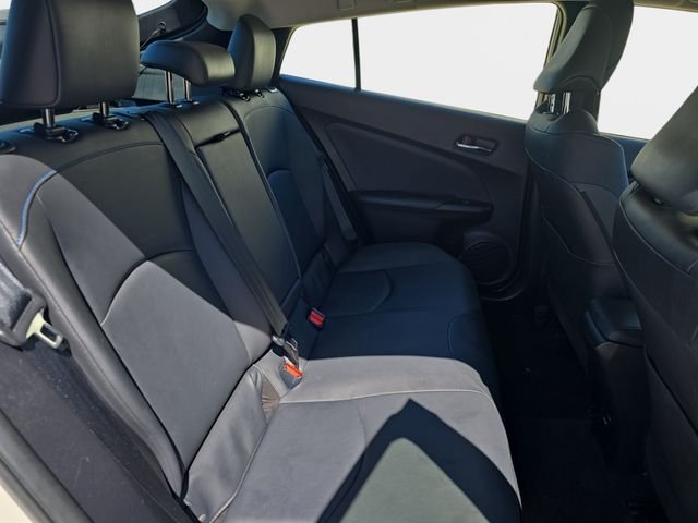 Used 2016 White Toyota Three Touring image 13