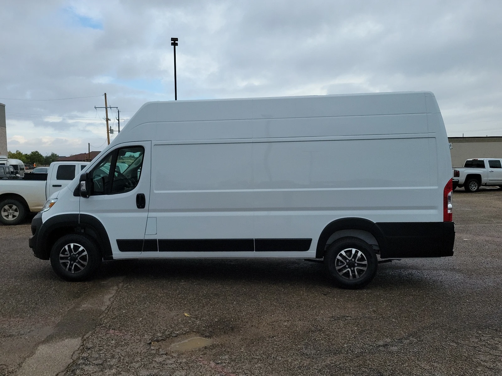 New 2025 Bright White Ram PROMASTER 3500 SLT CARGO VAN SUPER HIGH ROOF 159