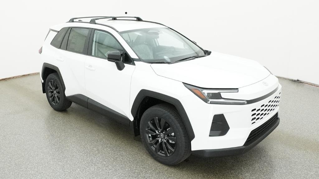 New 2026 Ice Cap Toyota XLE Premium image 18