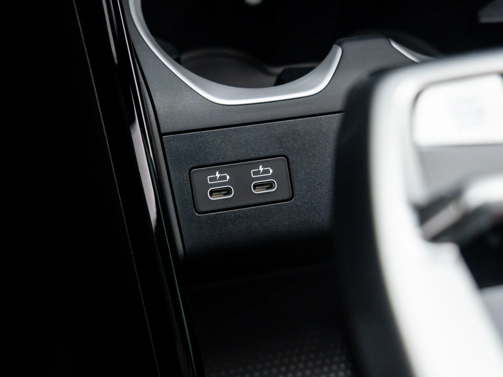 New 2026 White BMW xDrive28i image 21