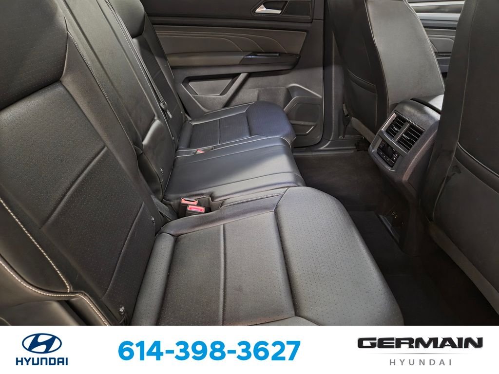 Used 2023 White Volkswagen 3.6L V6 SE w/Technology image 20