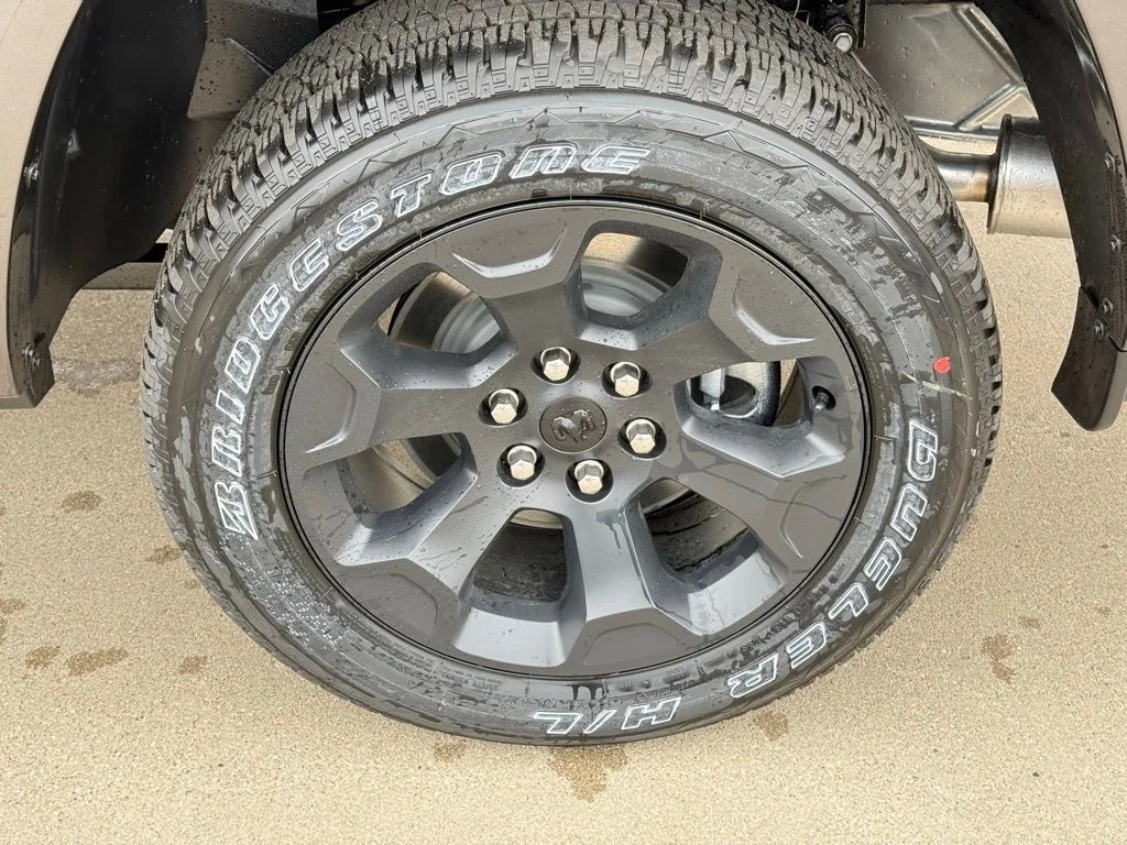 New 2026 Granite Crystal Metallic Clear-Coat Exterior Paint RAM Big Horn/Lone Star image 11