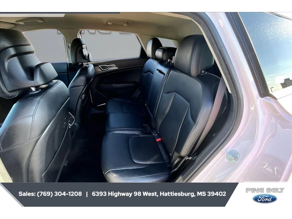 Used 2023 Glacial White Pearl Kia EX image 18