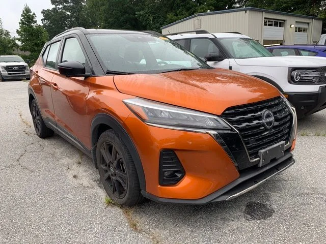 Used 2022 Orange Nissan SR image 2