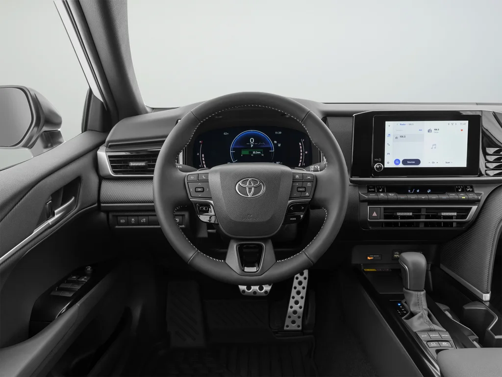 Used 2025 White Toyota SE image 54