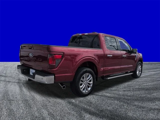 New 2026 Ruby Red Metallic Tinted Clearcoat Ford XLT image 4