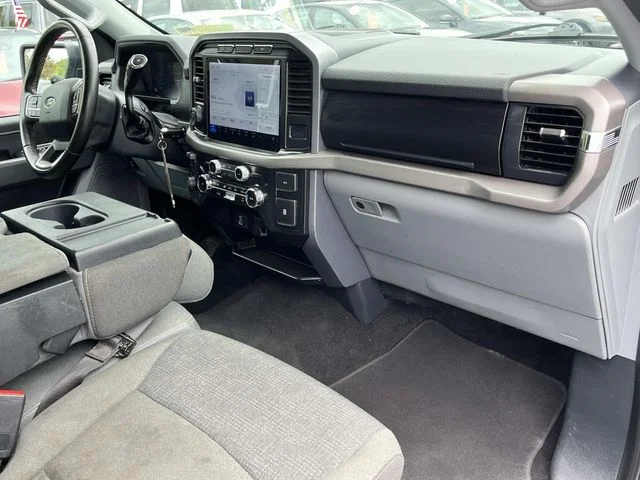 Used 2024 White Ford XLT image 22