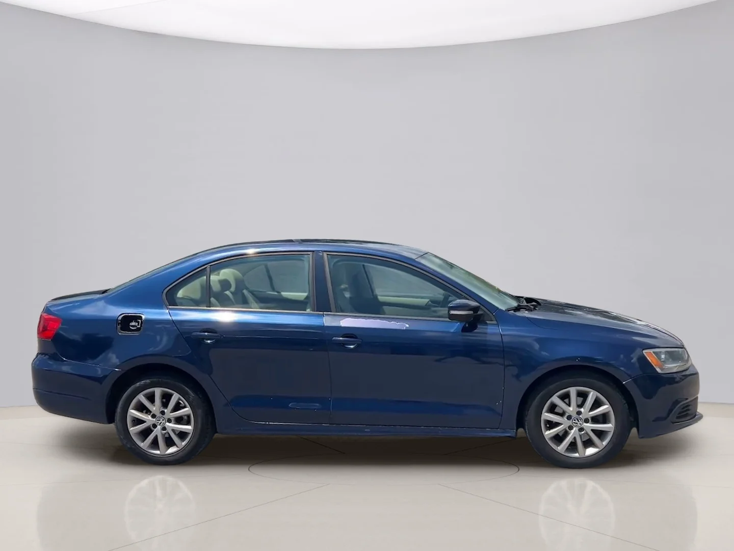 Used 2012 Blue Volkswagen SE image 7