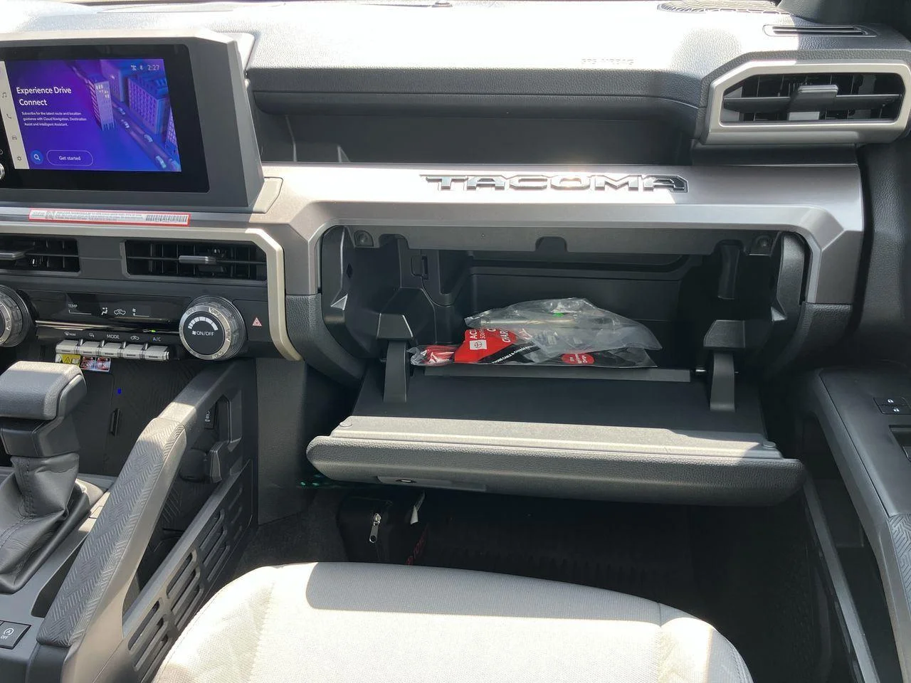 Certified Used 2026 White (Ice Cap) Toyota SR5 Double Cab image 15