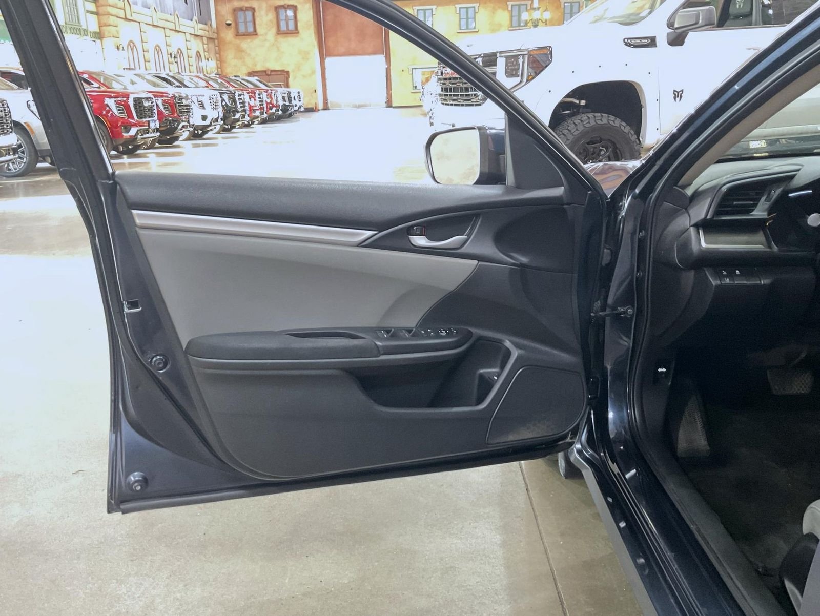 Used 2019 Blue Honda LX image 9