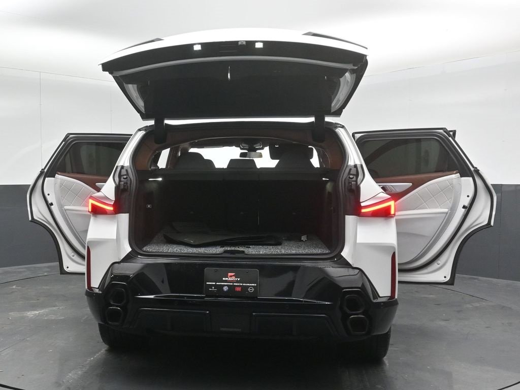 2023 BMW XM - Image 50