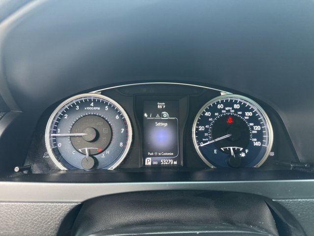Used 2016  Toyota  image 16