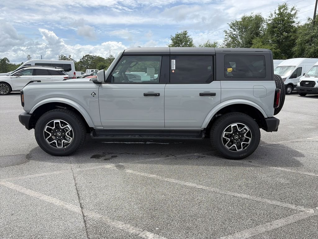 New 2026 Avalanche Gray Ford Outer Banks® image 4
