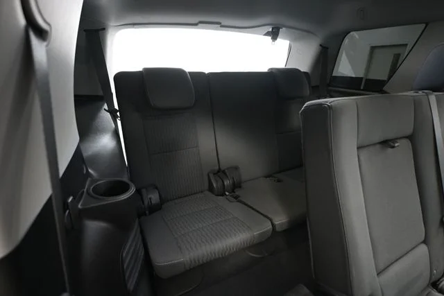 Used 2020 Silver GMC SLE image 39
