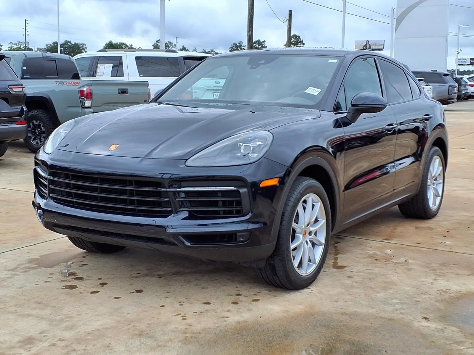 Used 2021 Black Porsche Base image 3