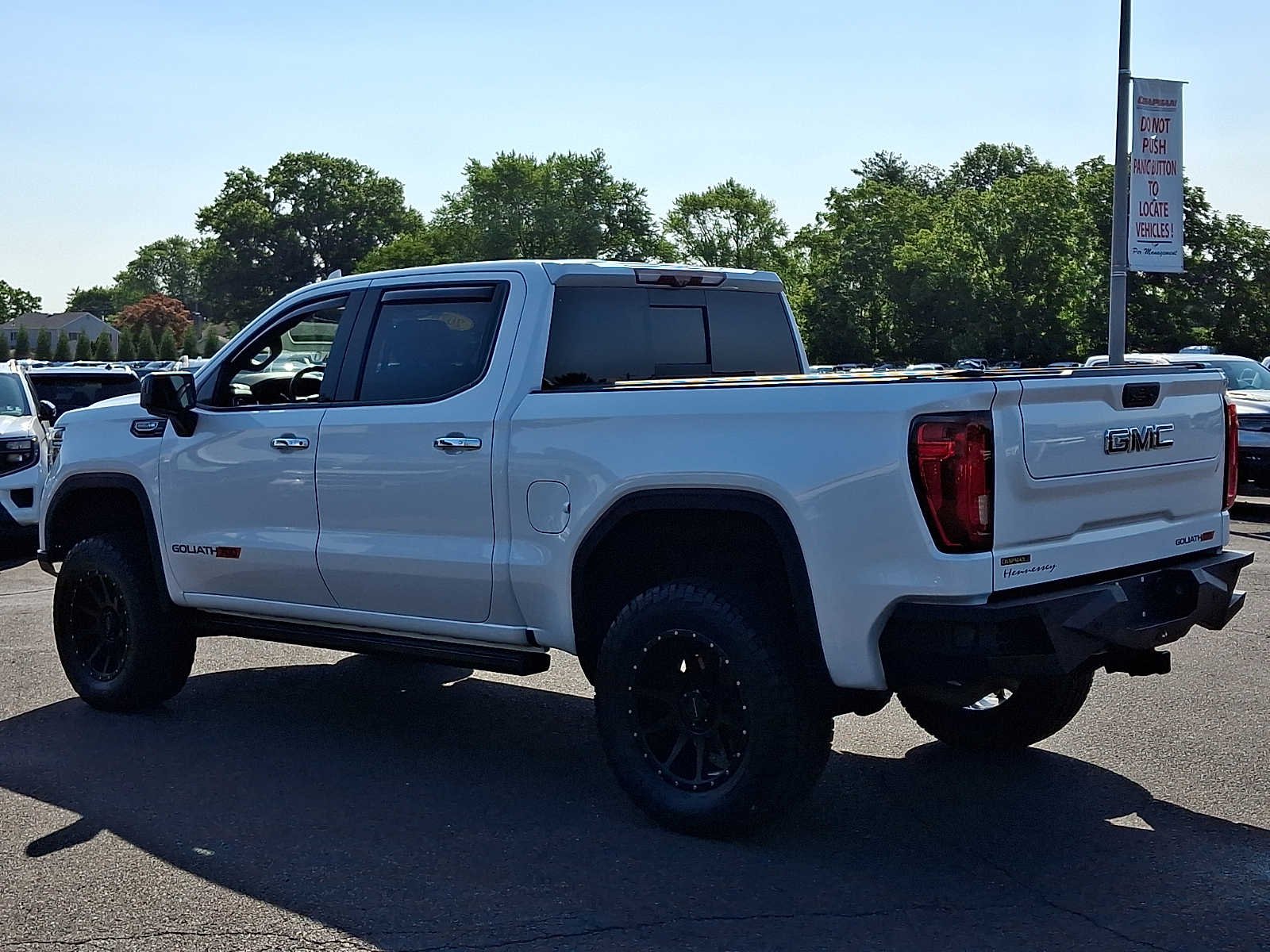 Used 2020 White Frost Tricoat GMC Denali image 4