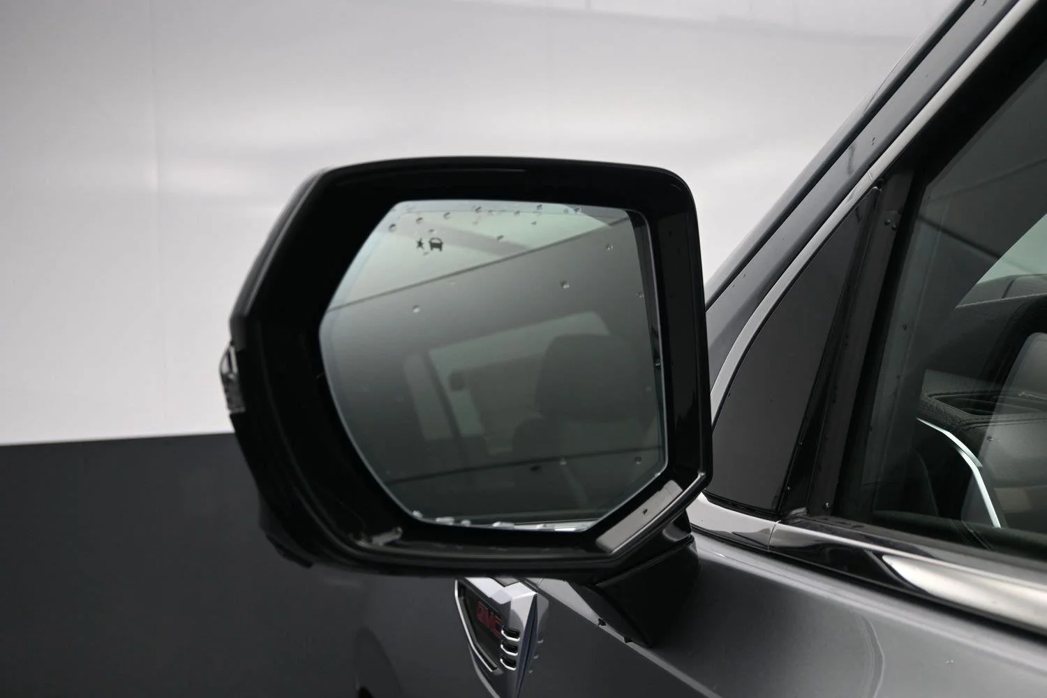 2026 GMC Yukon XL Denali - Photo 24