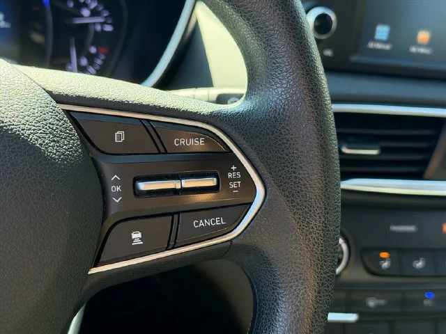 Used 2019 Black Hyundai SEL image 21