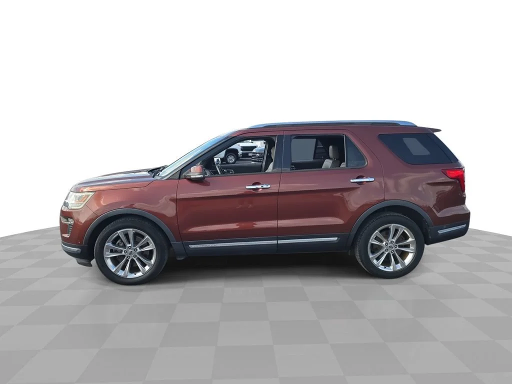 Used 2018 Red Ford Limited image 5