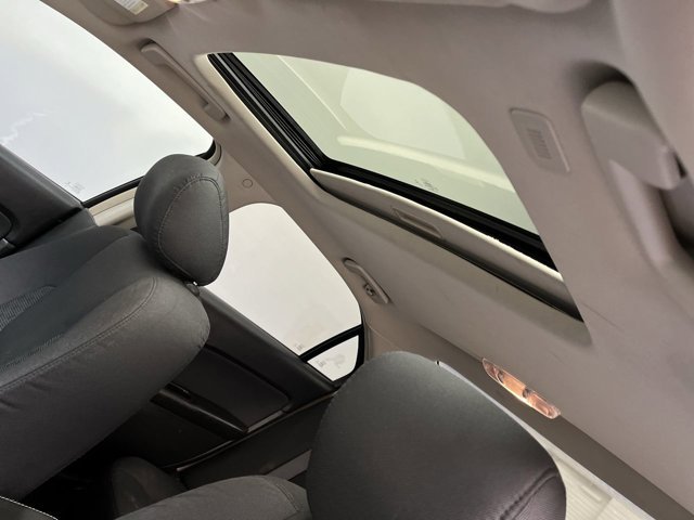 Used 2012 Blue Flame Ford SE image 5