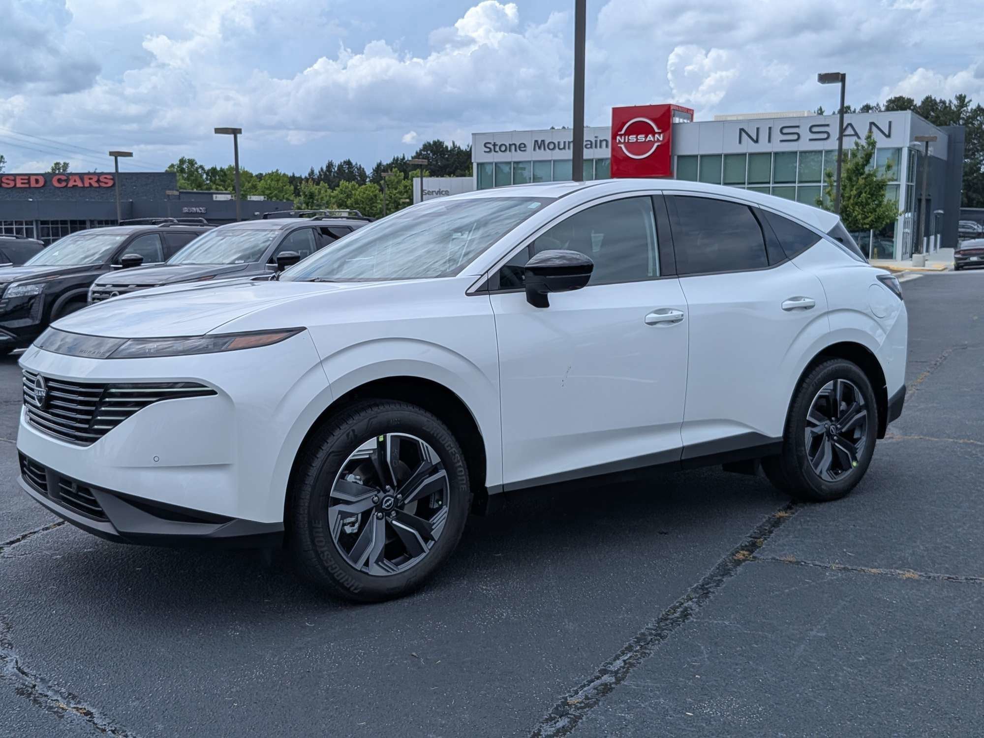 New 2026 White Nissan SL image 6